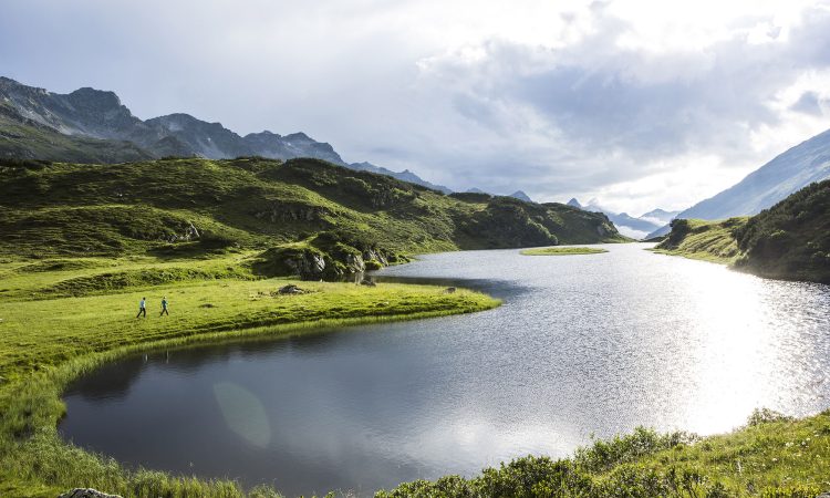 langsee-im-silbertal-c-daniel-zangerl-montafon-tourismus-gmbh-schruns_web